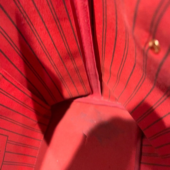 Gently used Louis Vuitton MM Neverfull - Picture 12 of 16